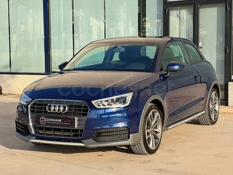 Usado Audi A1 Attraction 116 CV (85 kW) 2016 Azul Utilitario