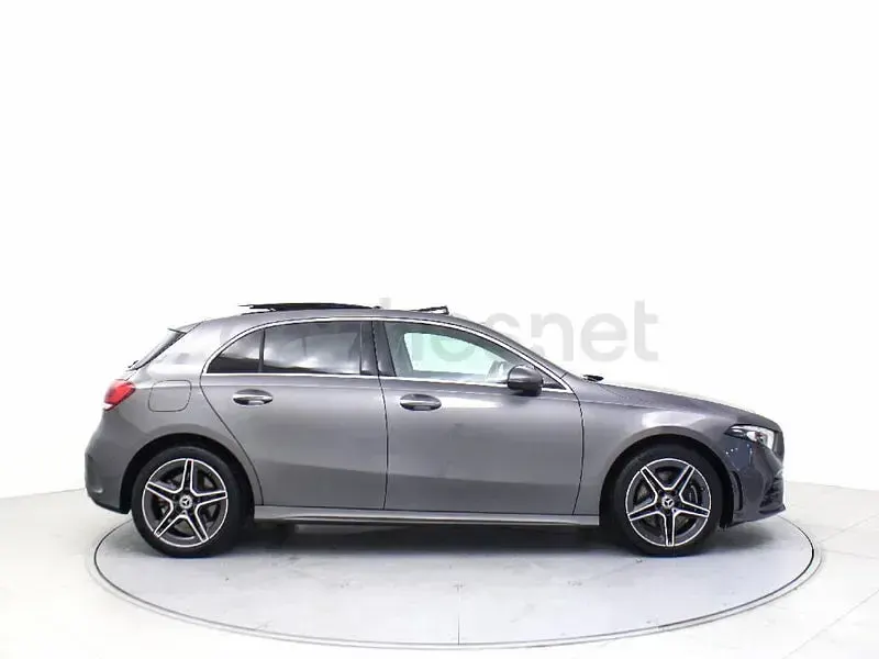 Usado Mercedes A250 218 CV (160 kW) 2021 Gris / plata Berlina