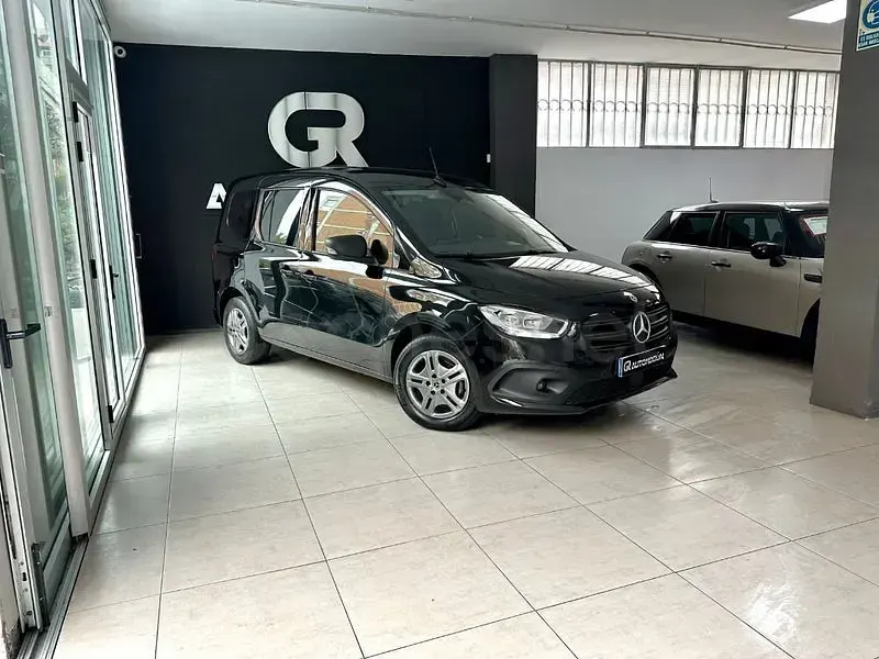 Usado Mercedes Citan 110 95 CV (69 kW) 2022 Negro Monovolumen