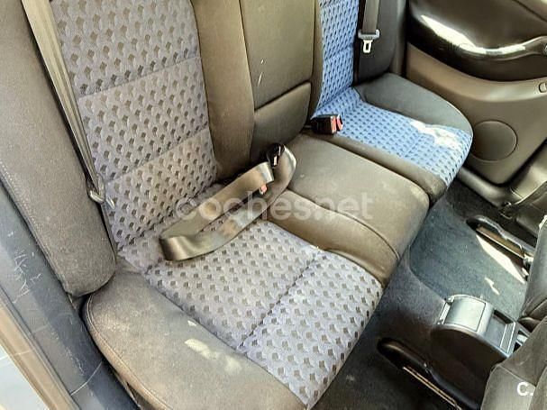 Usado Seat Toledo Sport 110 CV (80 kW) 1999 Gris / plata Berlina