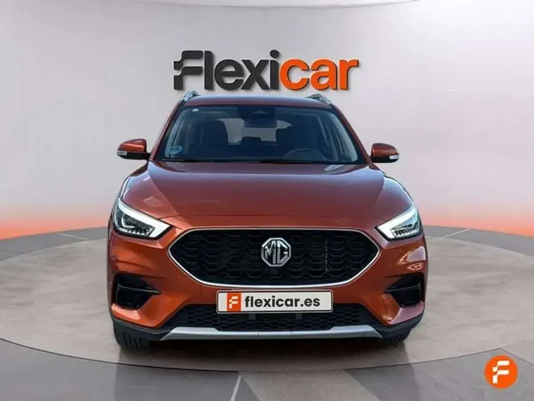 Usado MG ZS Comfort 116 HP (85 kW) 2025 Laranja SUV