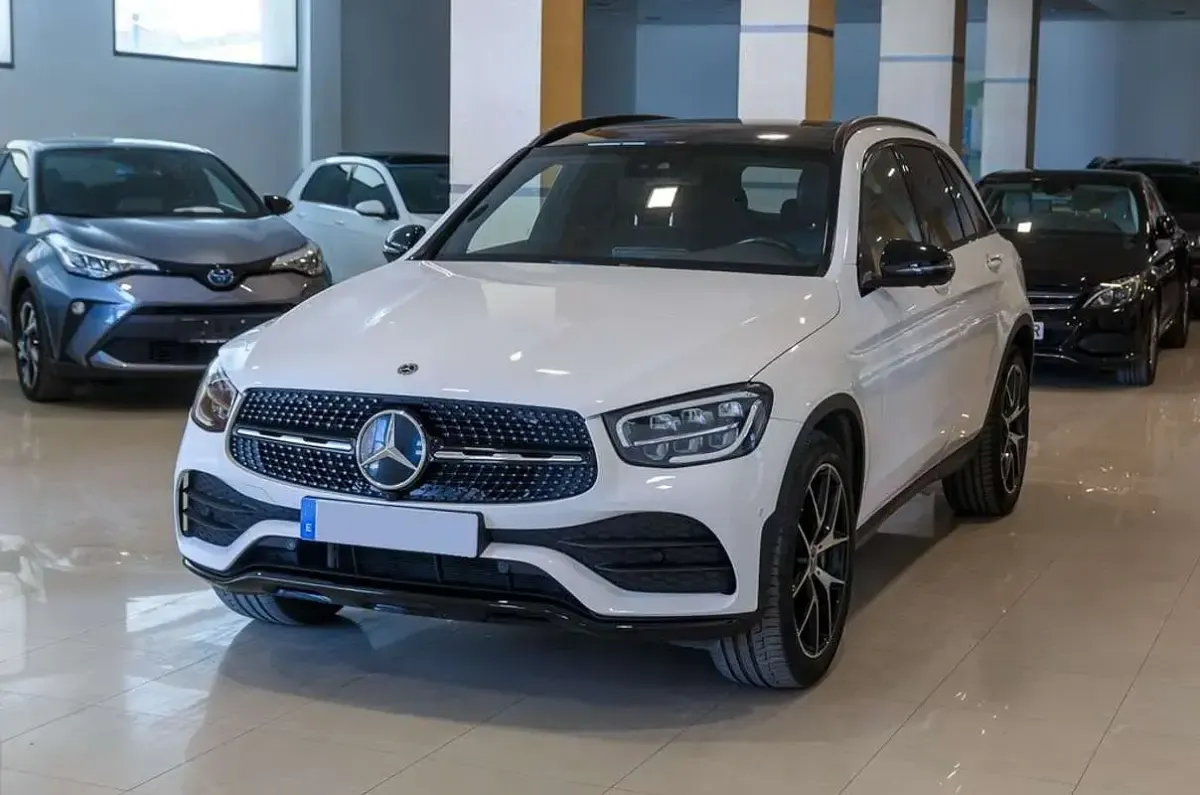 Usado Mercedes GLC220 170 CV (125 kW) 2022 Blanco SUV