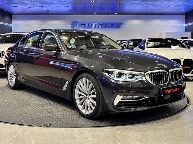 Usado BMW 540 Luxury Line 340 HP (250 kW) 2020 Cinzento Sedan