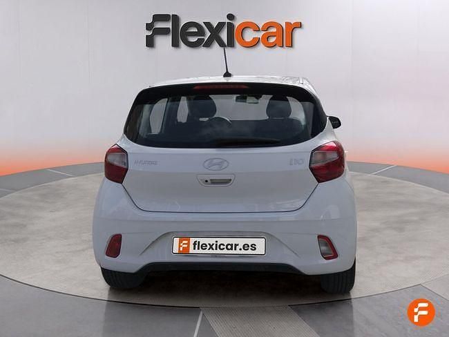 Usado Hyundai i10 67 CV (49 kW) 2023 Blanco Utilitario
