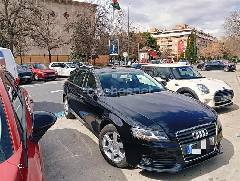 Usado Audi A4 143 CV (105 kW) 2010 Negro Familiar