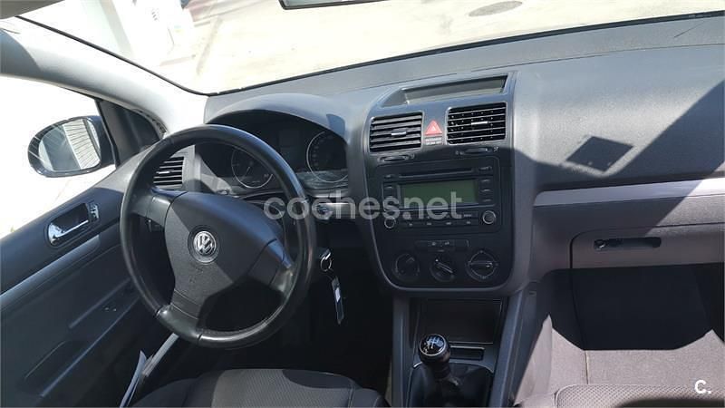 Usado VW Golf IV Trendline 105 CV (77 kW) 2004 Negro Berlina
