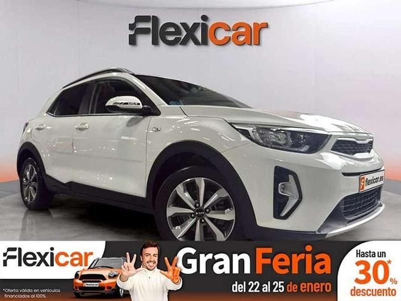 Blanco Usado 2022 Kia Stonic SUV | 13.790 € (Precio justo) - Imagen 1/4