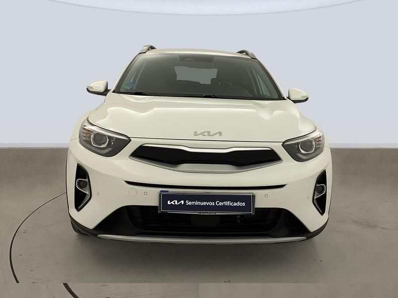 Usado Kia Stonic 100 CV (73 kW) 2024 Blanco SUV