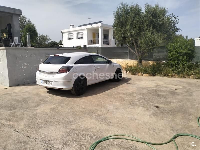 Usado Opel Astra GTC 110 CV (80 kW) 2010 Blanco Berlina