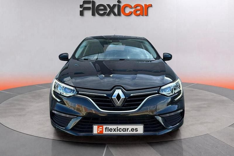 Usado Renault Mégane IV LIMITED 140 CV (102 kW) 2020 Negro Utilitario