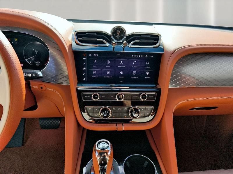 Usado Bentley Bentayga 550 CV (404 kW) 2023 Negro SUV