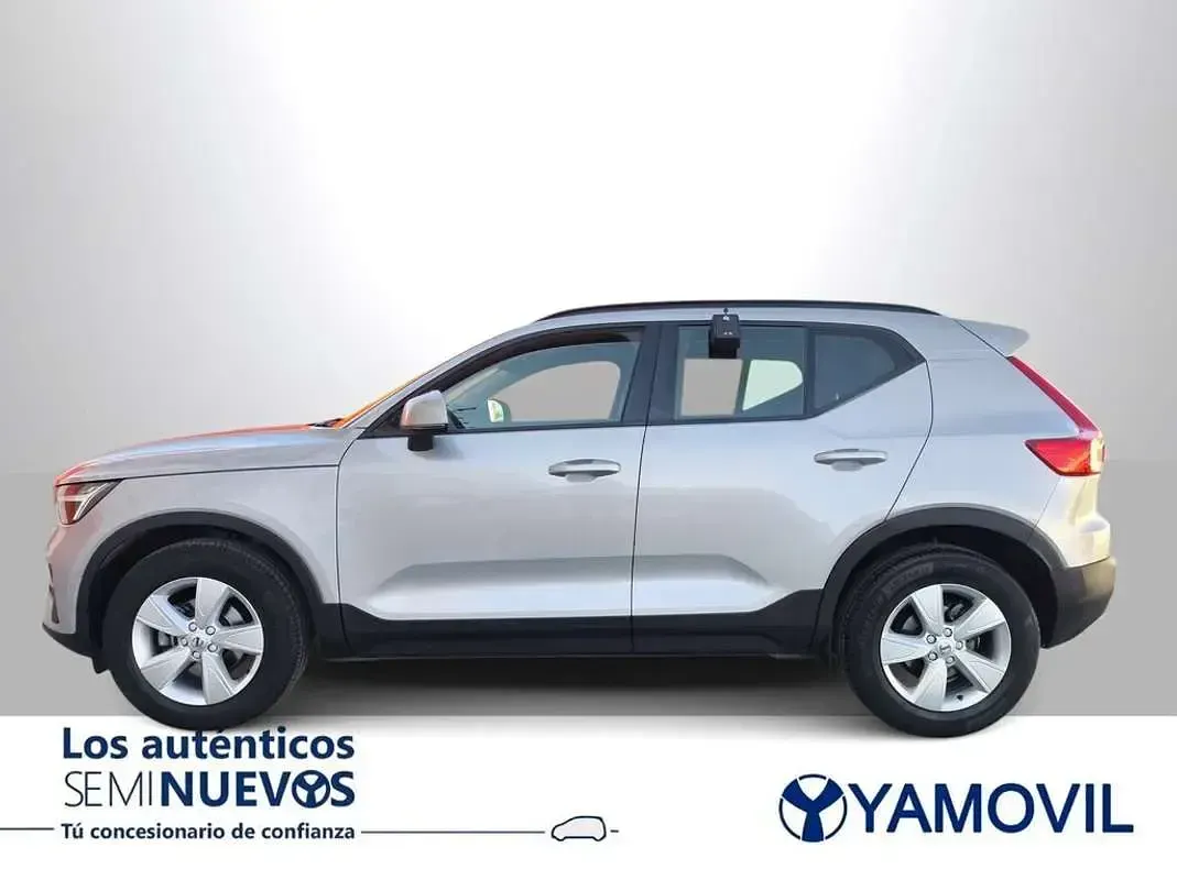 Usado Volvo XC40 129 CV (94 kW) 2022 Gris SUV
