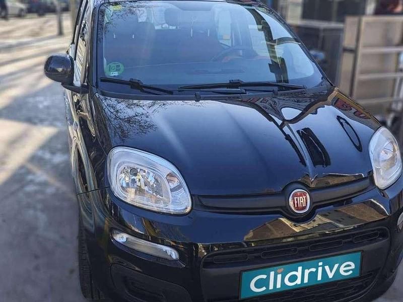 Usado Fiat Panda Lounge 69 CV (50 kW) 2013 Negro Utilitario