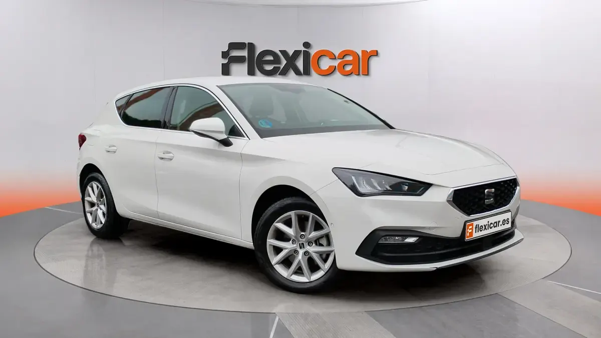 Usado Seat Leon Style 150 CV (110 kW) 2025 Berlina