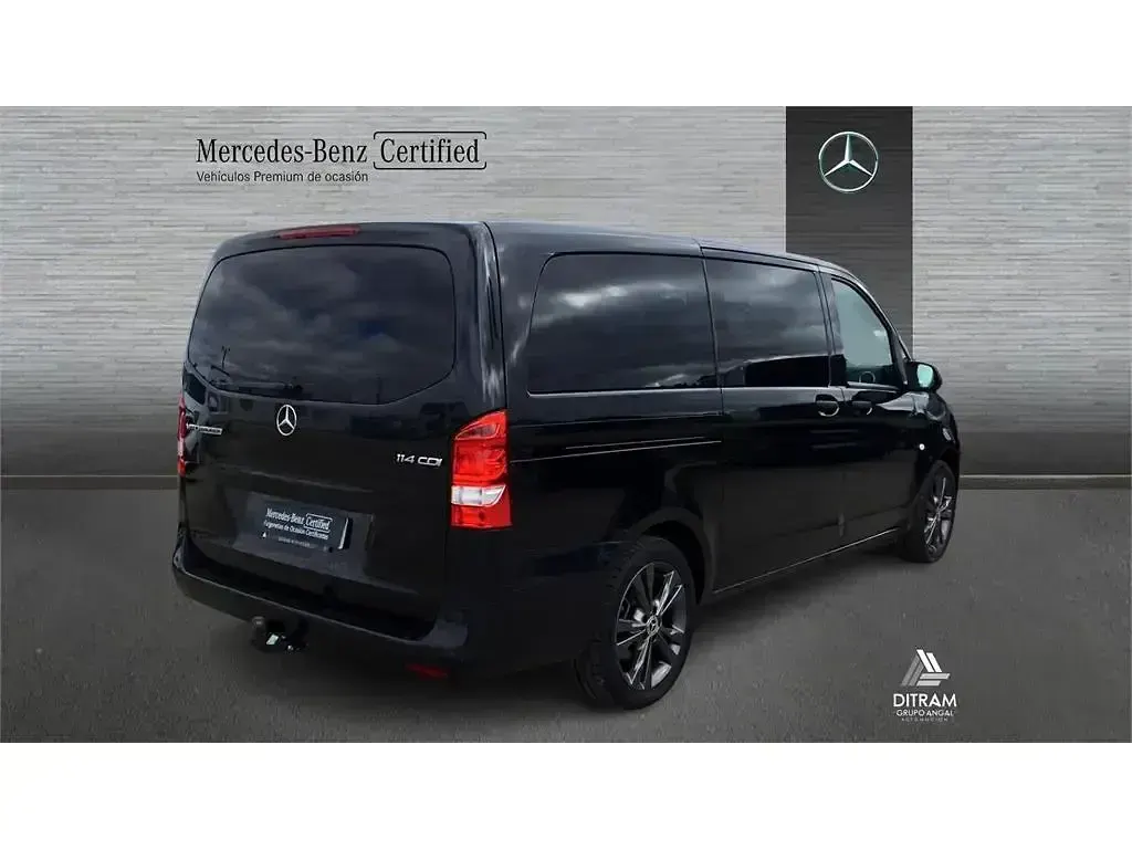 Usado Mercedes Vito 136 CV (100 kW) 2019 Negro Van
