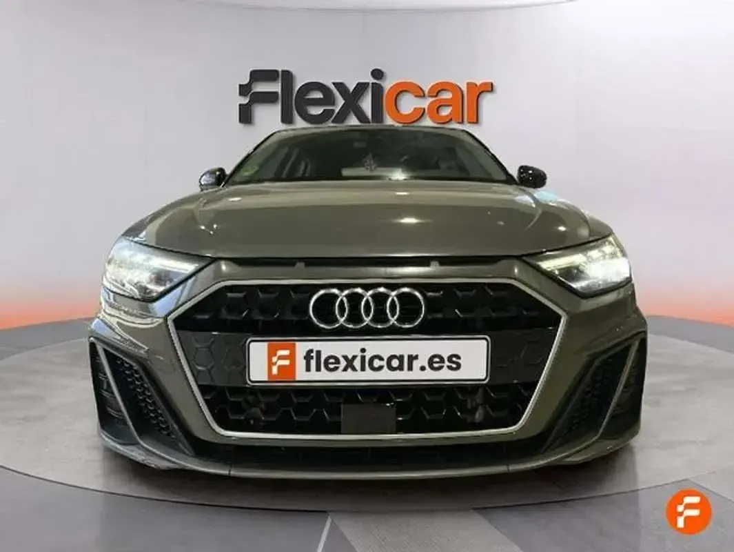 Usado Audi A1 Premium 150 CV (110 kW) 2022 Gris SUV