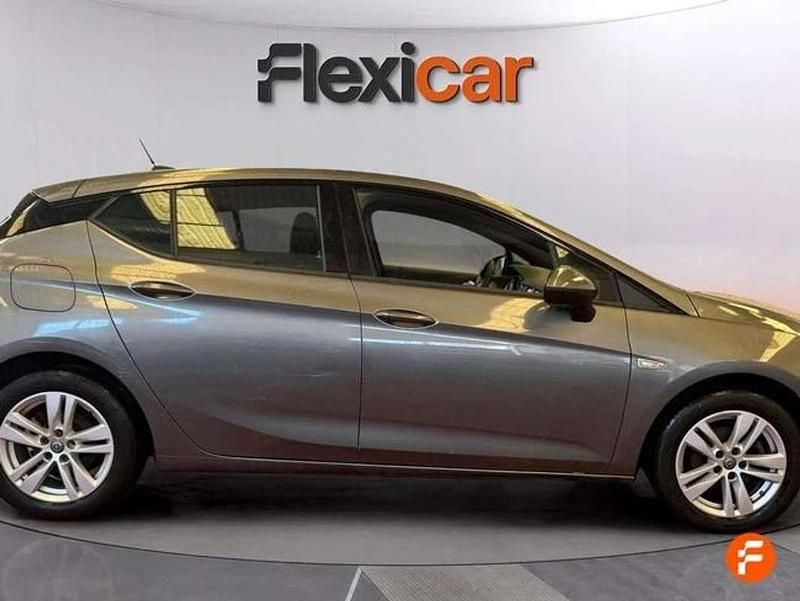 Usado Opel Astra GS Line 131 HP (96 kW) 2019 Cinzento Citadino
