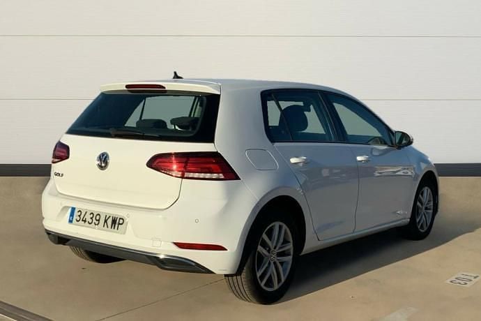 Usado VW Golf VII Advance 116 CV (85 kW) 2019 Blanco Berlina
