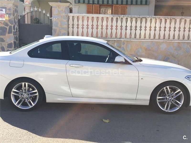 Usado BMW 218 143 CV (105 kW) 2014 Blanco Coupe