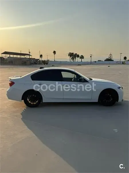 Usado BMW 318 150 CV (110 kW) 2017 Blanco Berlina