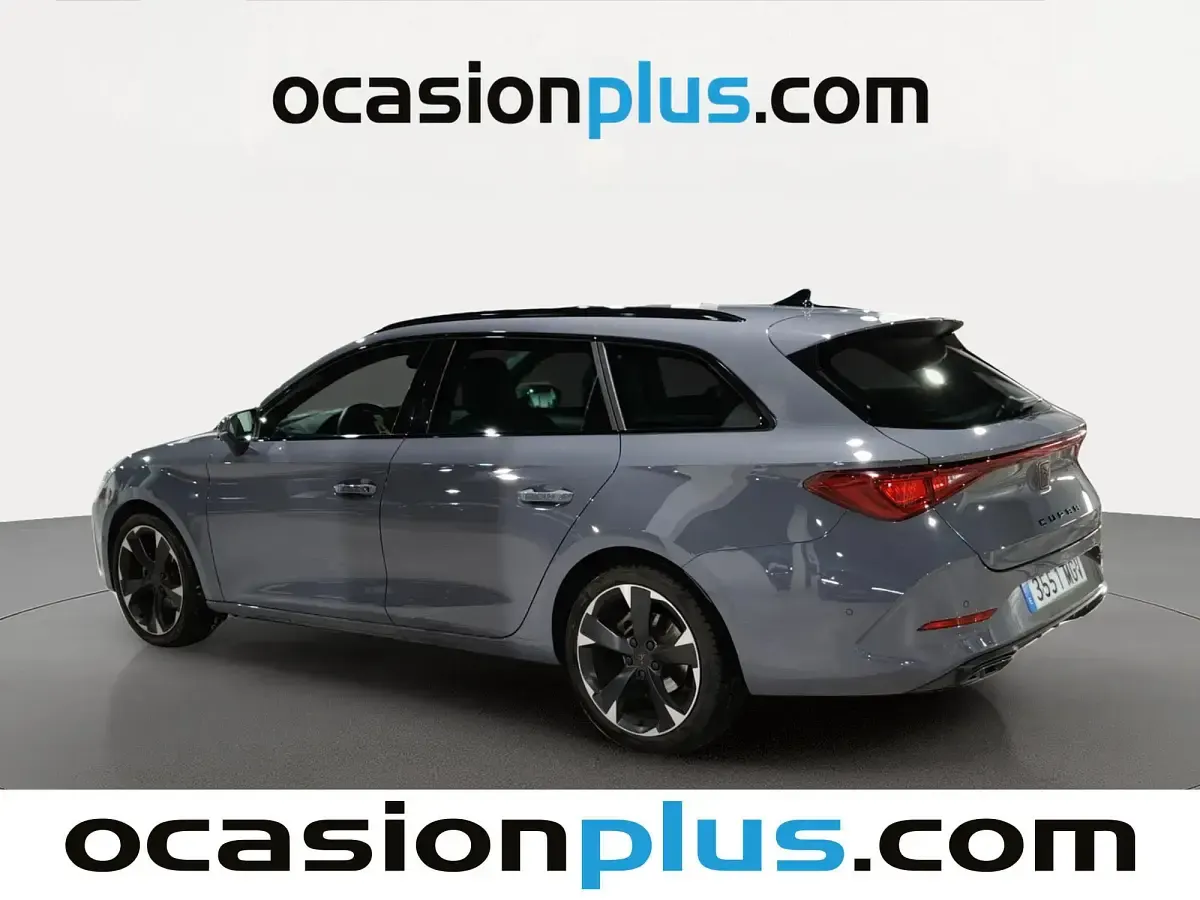 Usado Cupra Leon 150 CV (110 kW) 2023 Gris Monovolumen