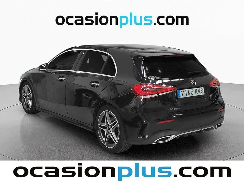 Usado Mercedes A180 AMG 116 CV (85 kW) 2019 Negro Utilitario