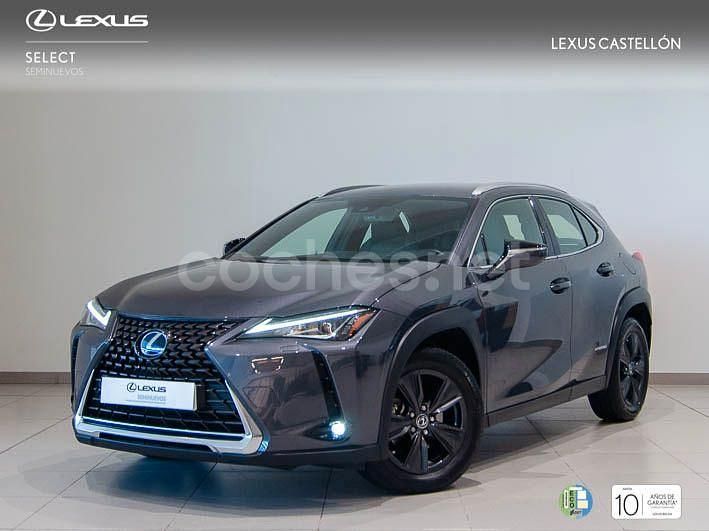 Usado Lexus UX Business Edition 184 CV (135 kW) 2022 Gris / plata SUV