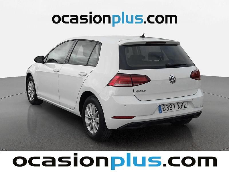 Usado VW Golf VII 115 CV (84 kW) 2018 Blanco