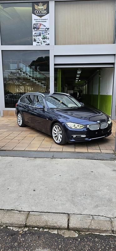 Usado BMW 320 Sport Line 184 CV (135 kW) 2014 Negro Familiar