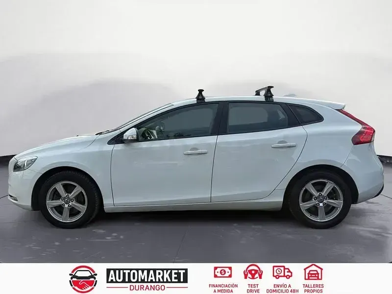 Usado Volvo V40 Kinetic 115 CV (84 kW) 2013 Blanco Berlina