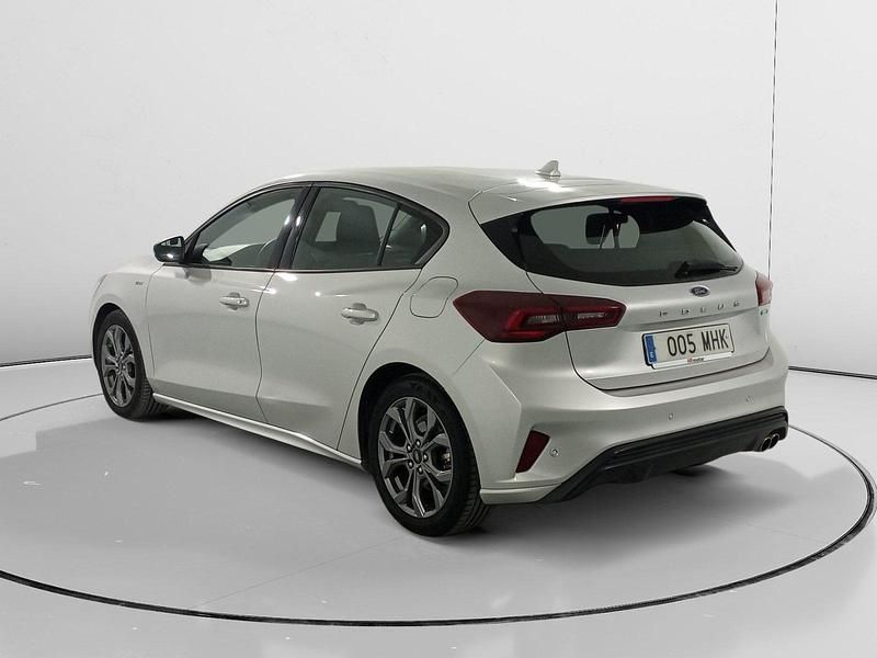 Usado Ford Focus ST-Line 126 CV (92 kW) 2023 Azul Utilitario