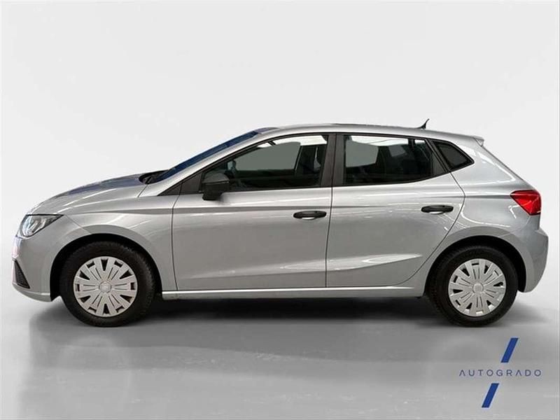 Usado Seat Ibiza Reference 80 CV (58 kW) 2019 Gris / plata Berlina