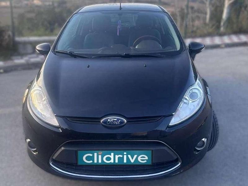 Usado Ford Fiesta 95 CV (69 kW) 2011 Negro Berlina