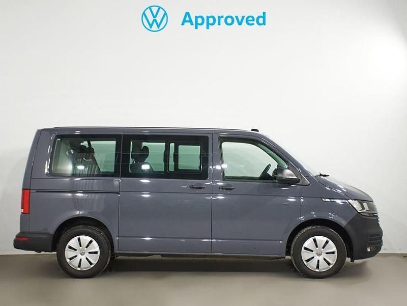 Usado VW Caravelle 150 CV (110 kW) 2024 Pure grey Monovolumen