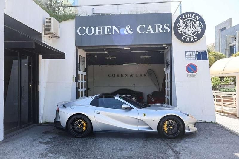 Usado Ferrari 812 799 CV (587 kW) 2022 Gris Descapotable