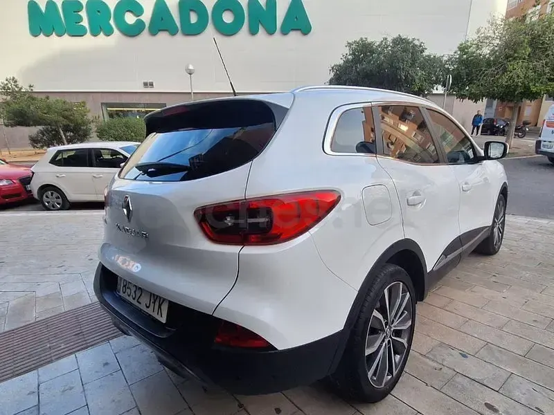 Usado Renault Kadjar Intens 130 CV (95 kW) 2017 Blanco SUV