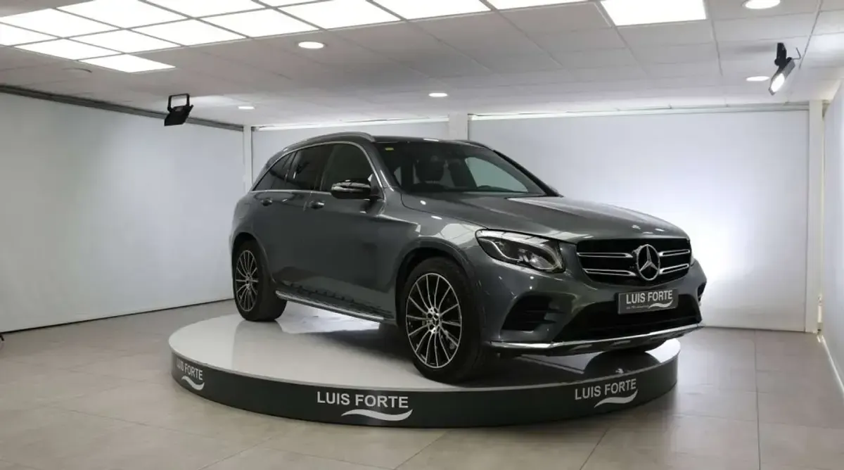 Usado Mercedes GLC250 204 CV (150 kW) 2016 Gris SUV