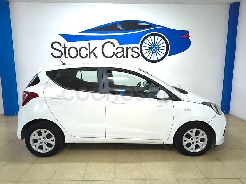 Usado Hyundai i10 87 CV (63 kW) 2014 Blanco Utilitario