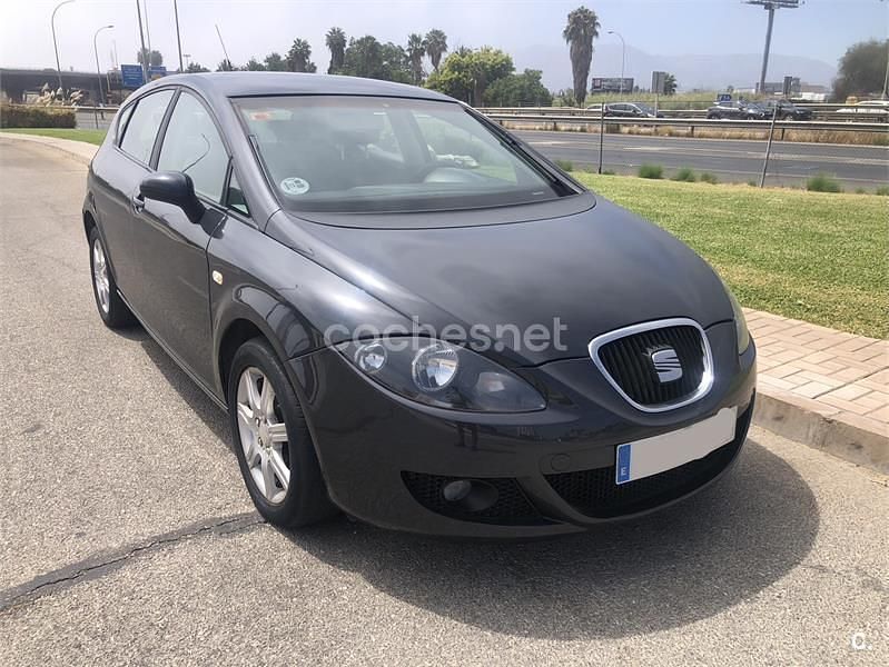 Negro Usado 2007 Seat Leon Stylance Berlina | 5990 € (Buen precio) - Imagen 1/4