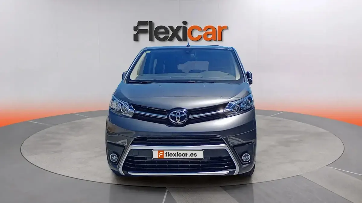 Usado Toyota Proace 91 kW (125 CV) 2022 Marrón Monovolumen