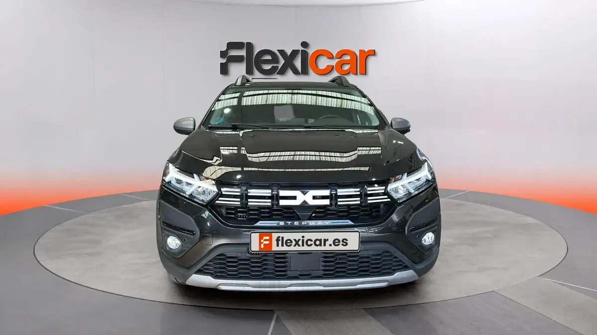 Usado Dacia Sandero Essentiel 101 CV (74 kW) 2023 Negro Berlina