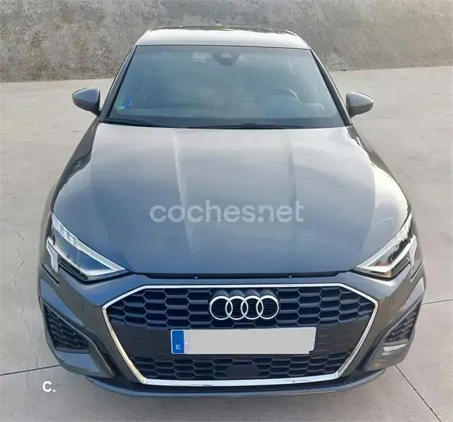 Usado Audi A3 S-Line 150 CV (110 kW) 2022 Gris / plata Berlina