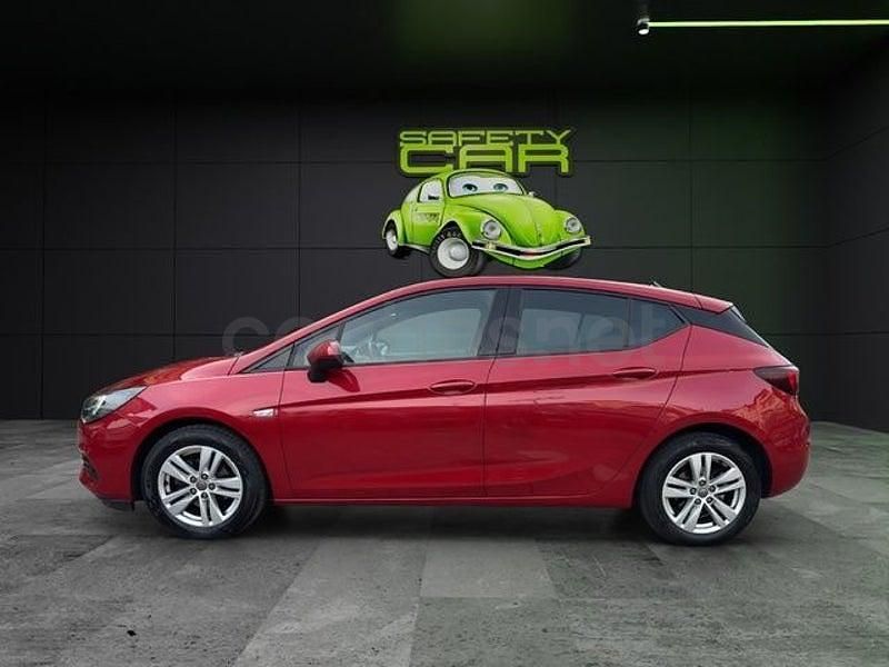 Usado Opel Astra GS Line 122 CV (89 kW) 2021 Rojo Berlina