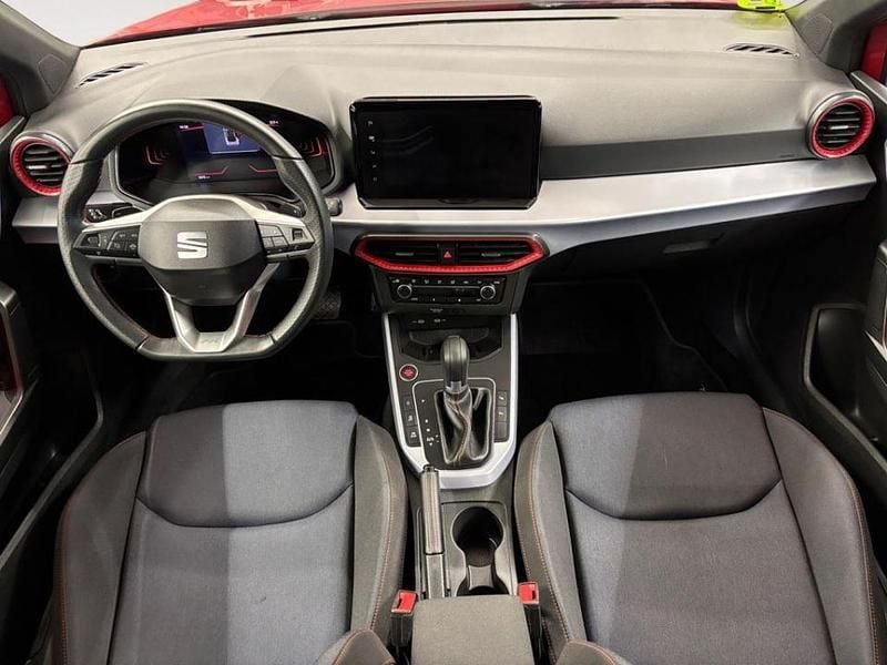 Usado Seat Arona FR 116 CV (85 kW) 2024 Rojo SUV