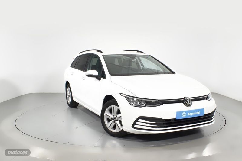 Blanco Usado 2022 VW Golf VIII Life Familiar | 21.100 € (Un poco caro) - Imagen 1/4