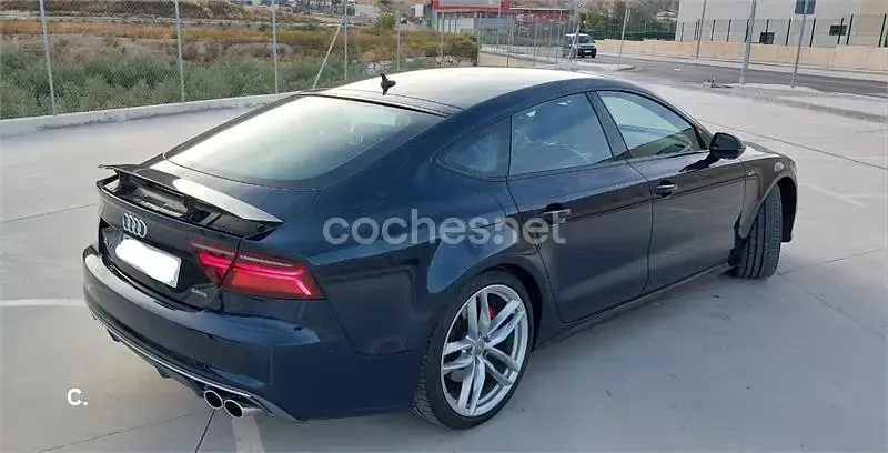 Usado Audi A7 Sportback Competition 326 CV (239 kW) 2017 Azul Utilitario