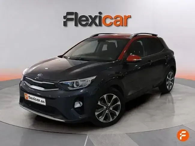 Usado Kia Stonic 120 CV (88 kW) 2018 Gris SUV