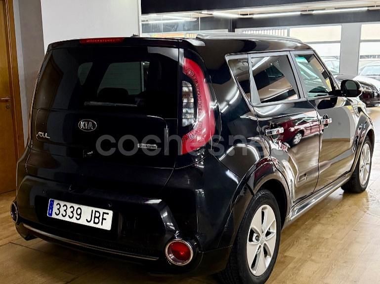 Usado Kia Soul 128 CV (94 kW) 2014 Negro SUV