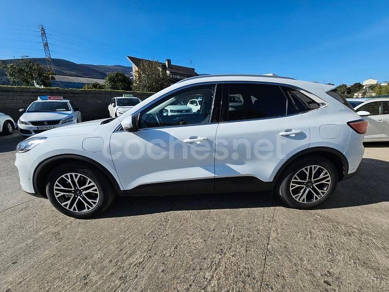 Blanco Usado 2020 Ford Kuga Titanium SUV | 22.400 € - Imagen 1/4