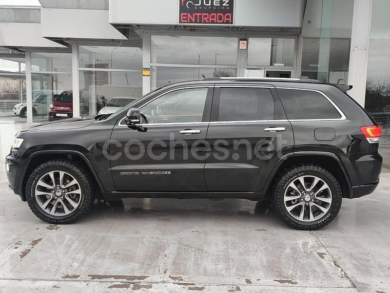 Usado Jeep Grand Cherokee Overland 250 CV (183 kW) 2018 Negro SUV